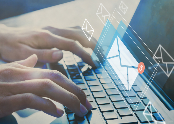 Mail Merge là tính năng được tích hợp sâu trong Microsoft Word cho phép người dùng tạo và gửi hàng loạt các email.